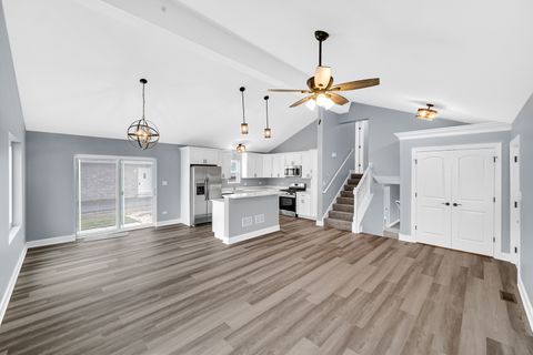 Tiny photo for 3131 141st Place, Blue Island, IL 60406 (MLS # 12487982)