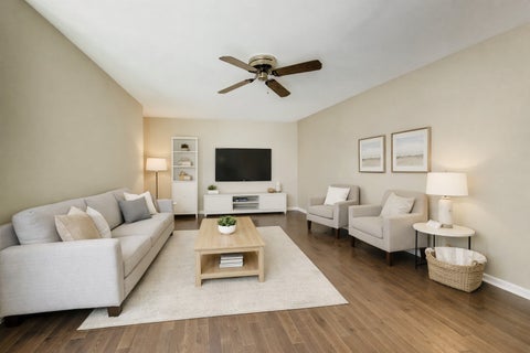 Tiny photo for 1204 Garfield Avenue, Libertyville, IL 60048 (MLS # 12698322)