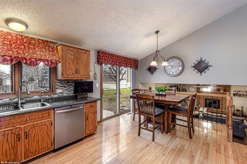 Tiny photo for New Lenox, IL 60451 (MLS # 12546814)