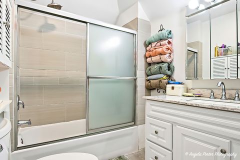 Tiny photo for 2721 Eshcol Avenue, Zion, IL 60099 (MLS # 12500545)