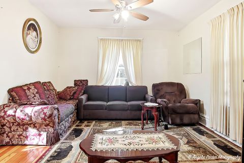 Tiny photo for 2721 Eshcol Avenue, Zion, IL 60099 (MLS # 12500545)