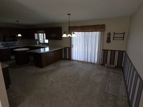 Tiny photo for 5102 Spruce Street, Sterling, IL 61081 (MLS # 12504865)