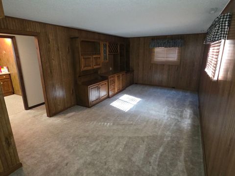 Tiny photo for 5102 Spruce Street, Sterling, IL 61081 (MLS # 12504865)