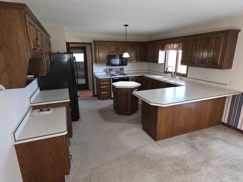 Tiny photo for 5102 Spruce Street, Sterling, IL 61081 (MLS # 12504865)