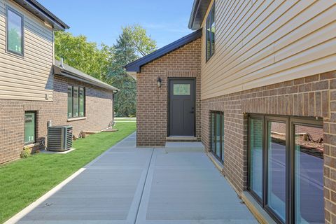 Tiny photo for 11152 S Lawler Avenue, Alsip, IL 60803 (MLS # 12470778)