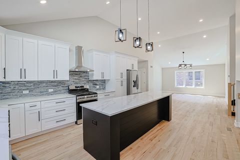 Tiny photo for 11152 S Lawler Avenue, Alsip, IL 60803 (MLS # 12470778)