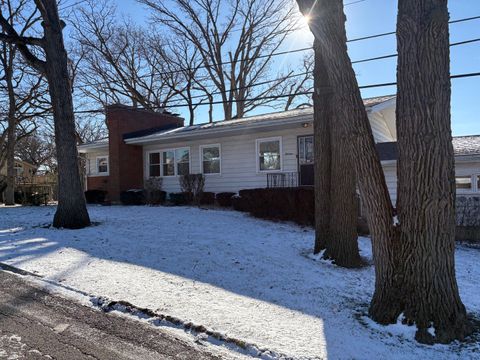 Tiny photo for 13 Riegel Oaks Lane, Homewood, IL 60430 (MLS # 12547848)