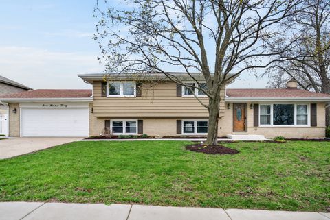 Photo of 720 PRESTON Lane, Schaumburg, IL 60193 (MLS # 12614916)