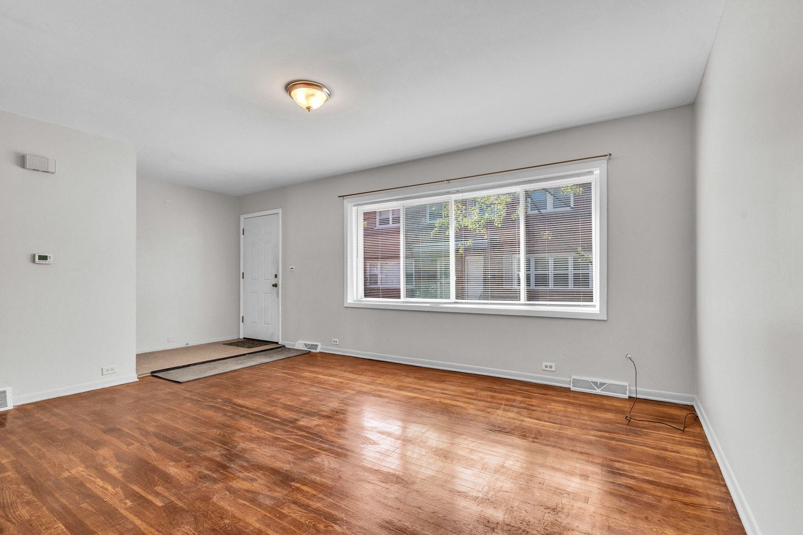 937 W North Avenue C