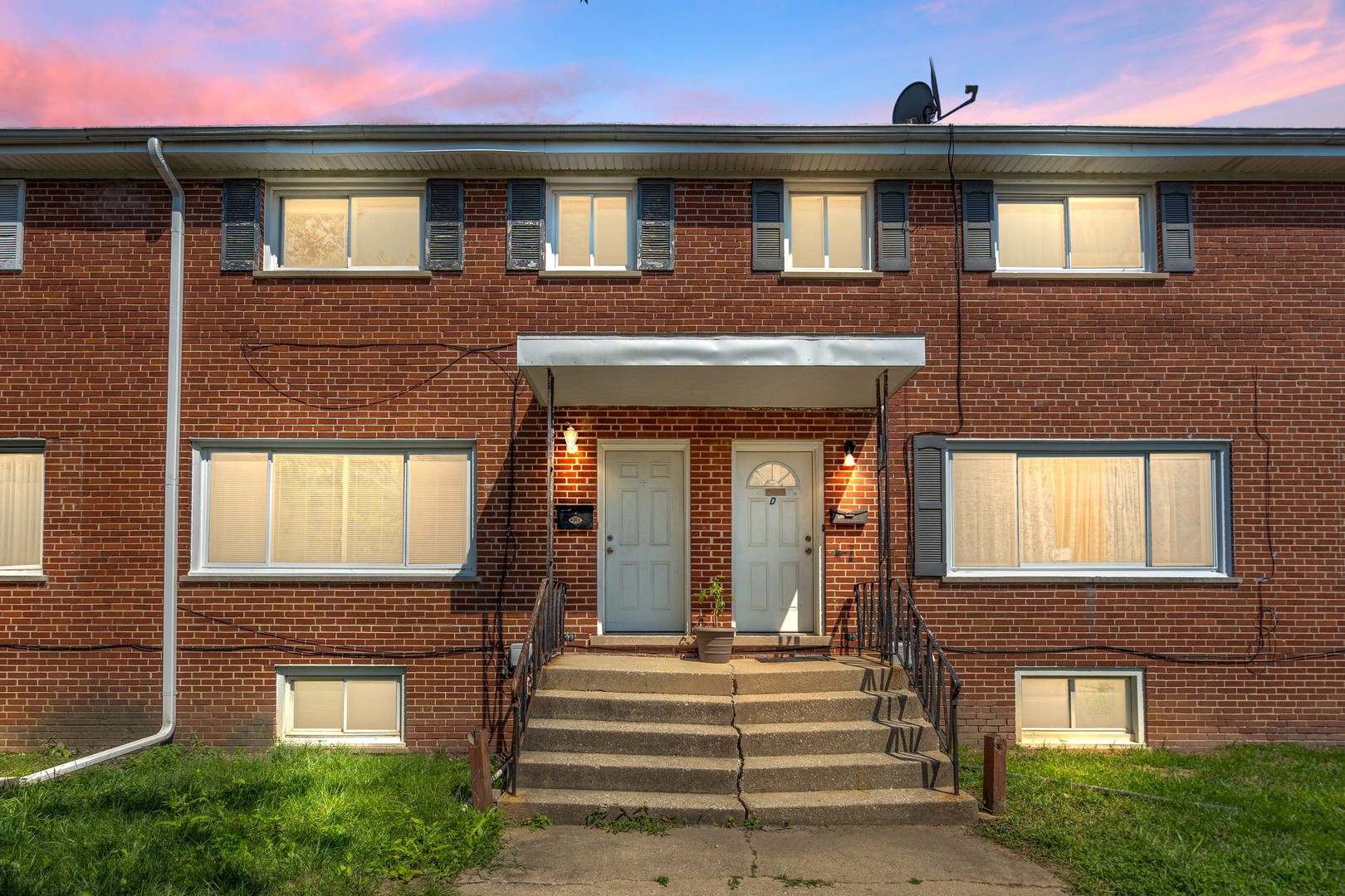 937 W North Avenue C