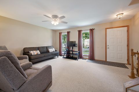 Tiny photo for 1549 Sawgrass Court, Elgin, IL 60123 (MLS # 12689211)