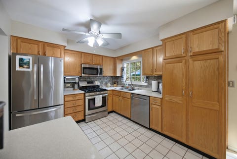 Tiny photo for 1549 Sawgrass Court, Elgin, IL 60123 (MLS # 12689211)