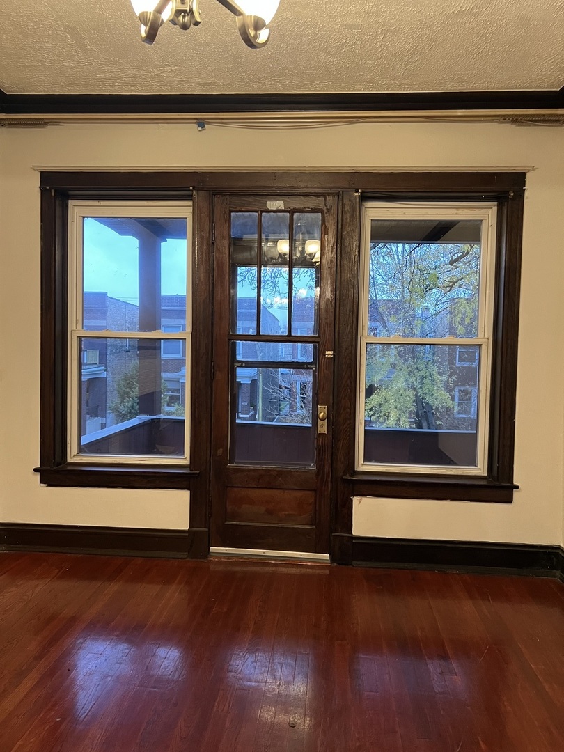 4839 N Claremont Avenue 2