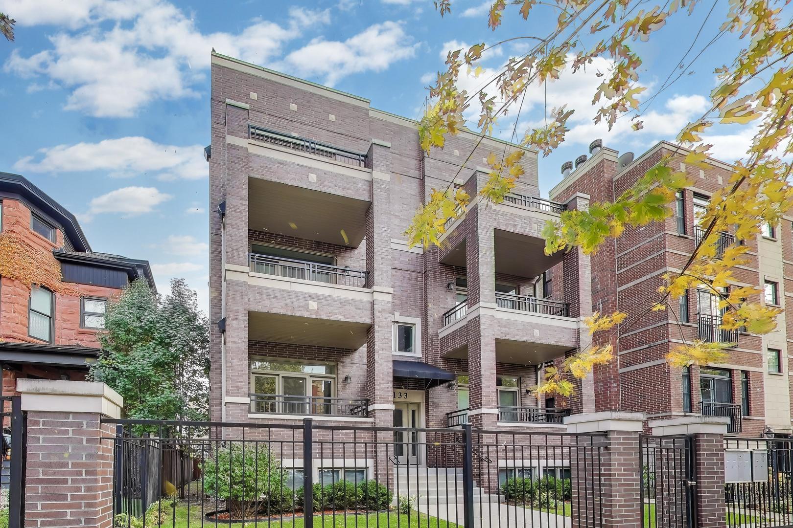 4135 N Kenmore Avenue 1E