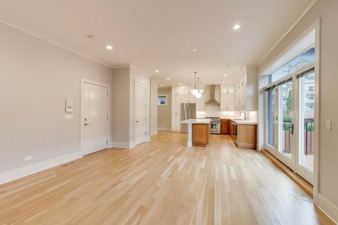 Tiny photo for 4135 N Kenmore Avenue #1E, Chicago, IL 60613 (MLS # 12523848)