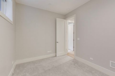 Tiny photo for 4135 N Kenmore Avenue #1E, Chicago, IL 60613 (MLS # 12523848)