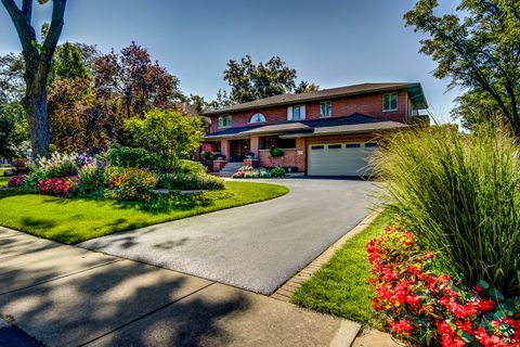 Tiny photo for 807 Hitchcock Avenue, Lisle, IL 60532 (MLS # 12510691)