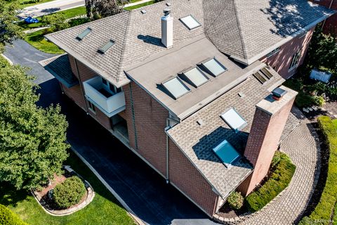 Tiny photo for 807 Hitchcock Avenue, Lisle, IL 60532 (MLS # 12510691)