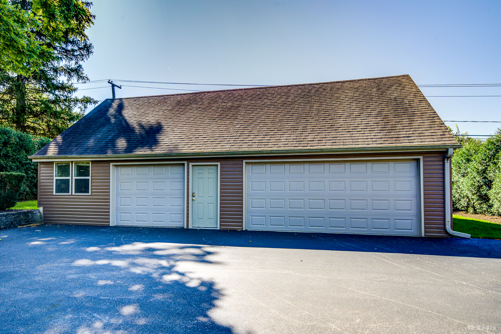 807 Hitchcock Avenue