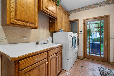 Tiny photo for 807 Hitchcock Avenue, Lisle, IL 60532 (MLS # 12510691)