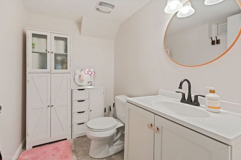 Tiny photo for 1181 Hiawatha Drive, Elgin, IL 60120 (MLS # 12434281)