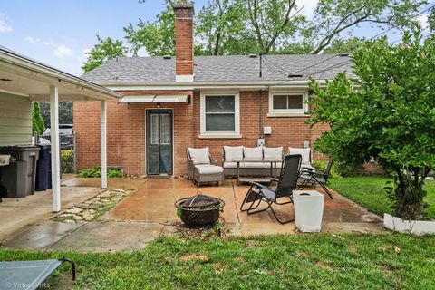 Tiny photo for 1181 Hiawatha Drive, Elgin, IL 60120 (MLS # 12434281)