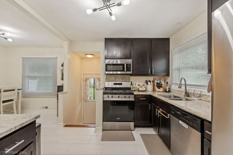 Tiny photo for 1181 Hiawatha Drive, Elgin, IL 60120 (MLS # 12434281)