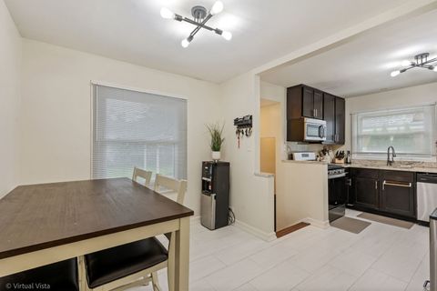 Tiny photo for 1181 Hiawatha Drive, Elgin, IL 60120 (MLS # 12434281)