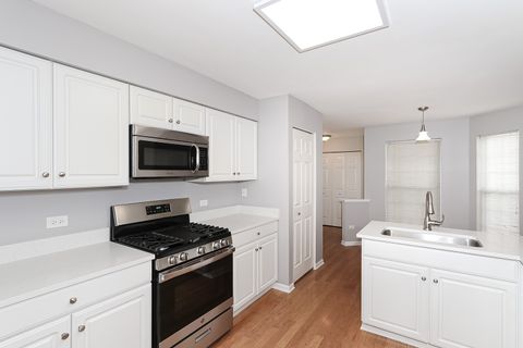 Tiny photo for 1118 Hawthorne Lane #1118, Elk Grove Village, IL 60007 (MLS # 12615244)