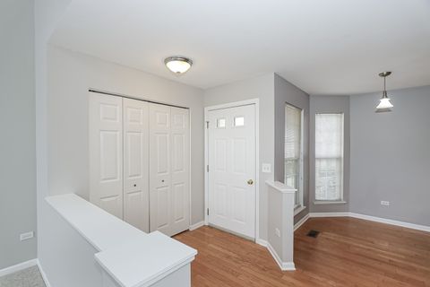 Tiny photo for 1118 Hawthorne Lane #1118, Elk Grove Village, IL 60007 (MLS # 12615244)