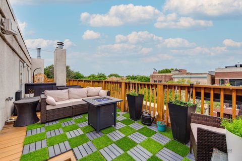 Tiny photo for 1157 W Newport Avenue #C, Chicago, IL 60657 (MLS # 12673125)