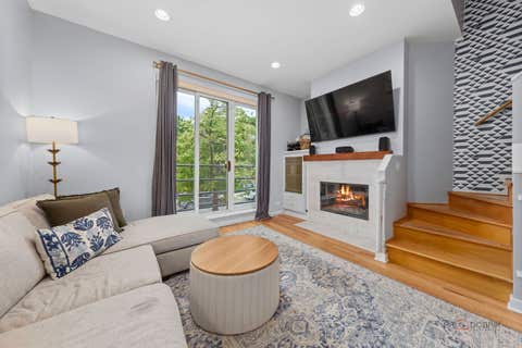Tiny photo for 1157 W Newport Avenue #C, Chicago, IL 60657 (MLS # 12673125)