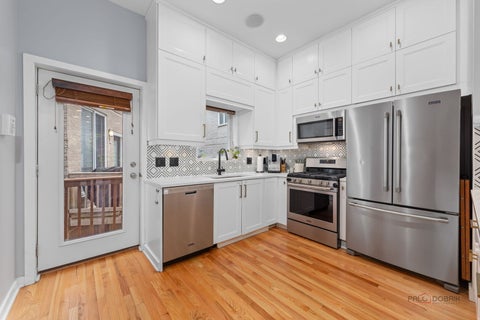 Tiny photo for 1157 W Newport Avenue #C, Chicago, IL 60657 (MLS # 12673125)