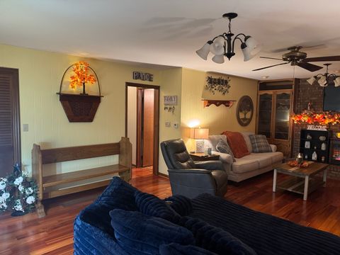 Tiny photo for 21 Colonial Drive, Clinton, IL 61727 (MLS # 12517680)