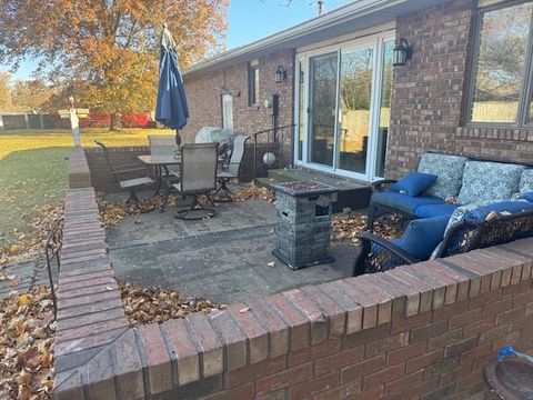 Tiny photo for 21 Colonial Drive, Clinton, IL 61727 (MLS # 12517680)