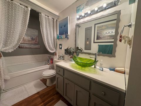 Tiny photo for 21 Colonial Drive, Clinton, IL 61727 (MLS # 12517680)