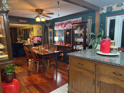 Tiny photo for 21 Colonial Drive, Clinton, IL 61727 (MLS # 12517680)