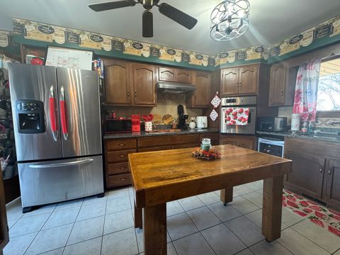 Tiny photo for 21 Colonial Drive, Clinton, IL 61727 (MLS # 12517680)