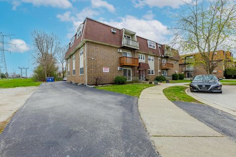 Tiny photo for 4309 W Park Lane Drive #2B, Alsip, IL 60803 (MLS # 12418083)