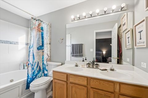 Tiny photo for 821 Red Barn Lane, Elgin, IL 60124 (MLS # 12575585)