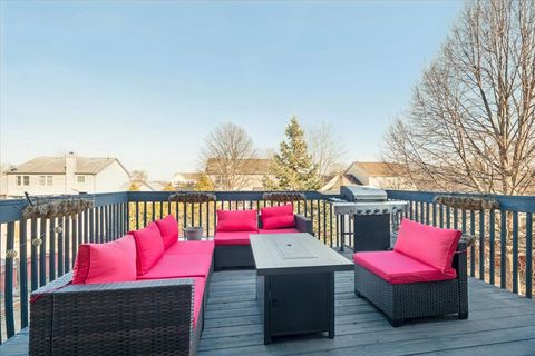 Tiny photo for 821 Red Barn Lane, Elgin, IL 60124 (MLS # 12575585)