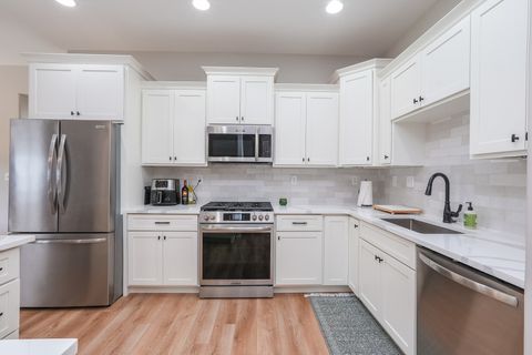 Tiny photo for 3172 Sun Valley Drive, Kankakee, IL 60901 (MLS # 12642974)