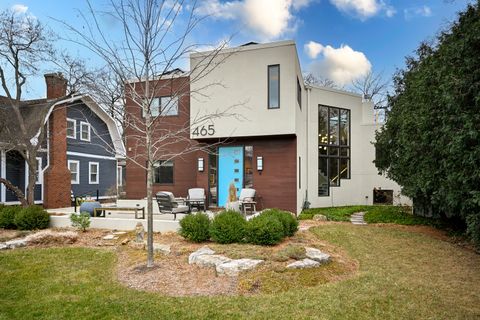 A home in Glen Ellyn