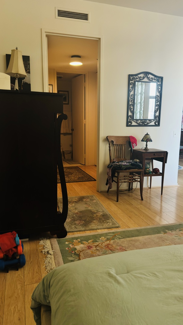 Chicago, Illinois 60611, United States, 2 Bedrooms Bedrooms, ,2 BathroomsBathrooms,Residential,Active,216251