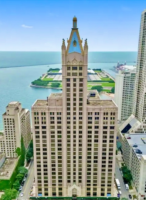 Chicago, Illinois 60611, United States, 2 Bedrooms Bedrooms, ,2 BathroomsBathrooms,Residential,Active,216251