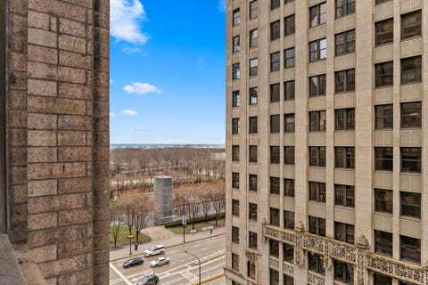 Tiny photo for 6 N Michigan Avenue #806, Chicago, IL 60602 (MLS # 12700910)
