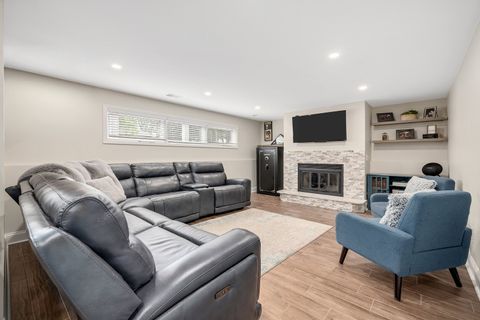 Tiny photo for 6117 Allan Drive, Woodridge, IL 60517 (MLS # 12516236)