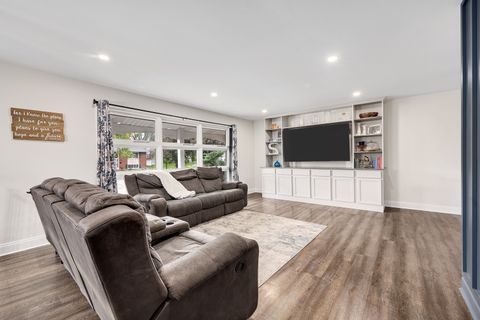 Tiny photo for 6117 Allan Drive, Woodridge, IL 60517 (MLS # 12516236)