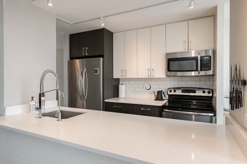 Tiny photo for 345 W Fullerton Parkway #1706, Chicago, IL 60614 (MLS # 12416889)