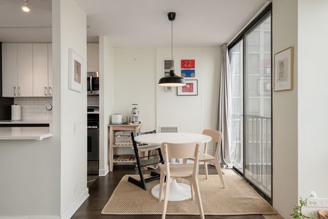 Tiny photo for 345 W Fullerton Parkway #1706, Chicago, IL 60614 (MLS # 12416889)